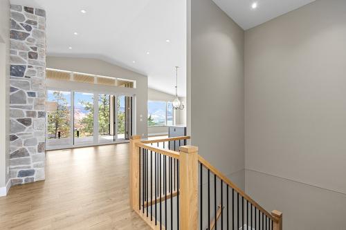 196 Summer Wood Drive, Kelowna, BC - Indoor Photo Showing Other Room