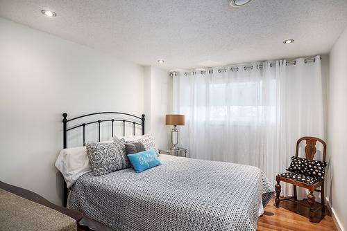 2640 Thacker Drive, West Kelowna, BC - Indoor Photo Showing Bedroom