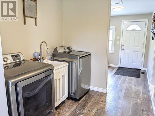 21 Pleasure Street, Kawartha Lakes (Cameron), ON - Indoor Photo Showing Laundry Room