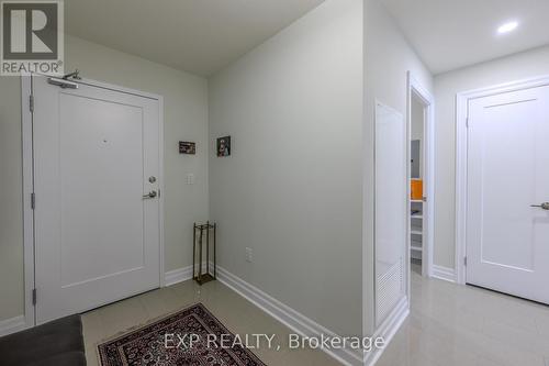 1907 - 505 Talbot Street, London, ON - Indoor Photo Showing Other Room