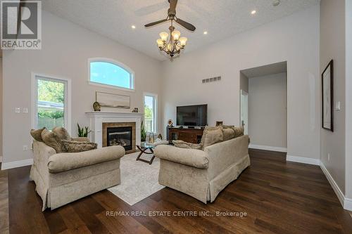 122 Kortright Road E, Guelph (Village), ON - Indoor Photo Showing Living Room With Fireplace