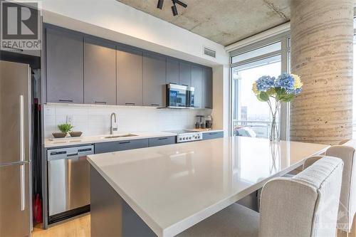 324 Laurier Avenue Unit#2109, Ottawa, ON - Indoor Photo Showing Kitchen With Stainless Steel Kitchen With Upgraded Kitchen