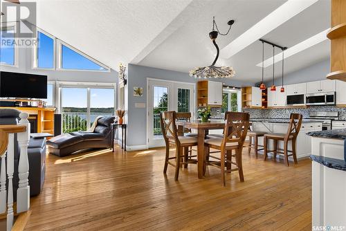 1516 Grand Avenue, Buena Vista, SK - Indoor Photo Showing Dining Room