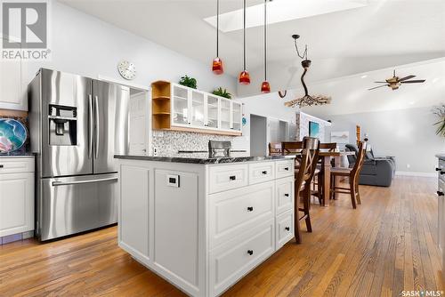 1516 Grand Avenue, Buena Vista, SK - Indoor Photo Showing Kitchen With Upgraded Kitchen