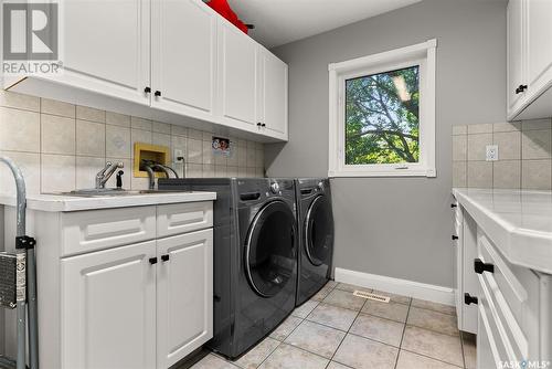 1516 Grand Avenue, Buena Vista, SK - Indoor Photo Showing Laundry Room