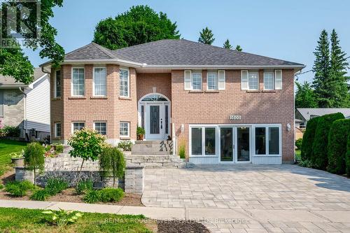 1600 Forster Avenue, Peterborough, ON - Outdoor With Facade