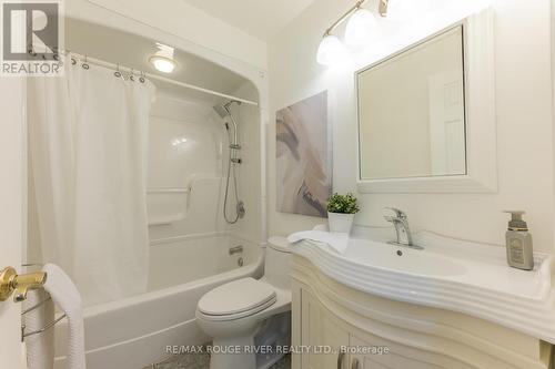 1600 Forster Avenue, Peterborough, ON - Indoor Photo Showing Bathroom