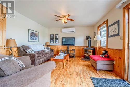 2840 127 Highway Unit# 6, Bayside, NB - Indoor Photo Showing Living Room