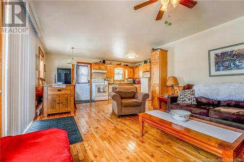 2840 127 Highway Unit# 6, Bayside, NB - Indoor Photo Showing Living Room