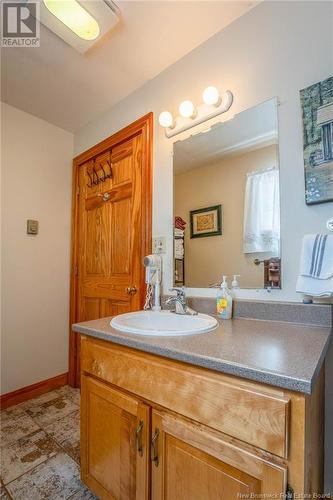 2840 127 Highway Unit# 6, Bayside, NB - Indoor Photo Showing Bathroom