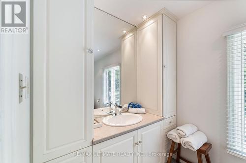 1840 Pine Siskin Court, Mississauga, ON - Indoor Photo Showing Bathroom