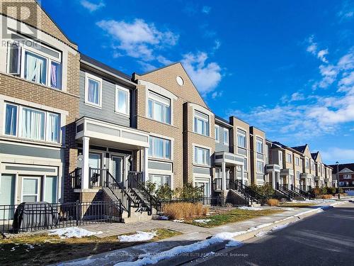 213 - 250 Sunny Meadow Boulevard, Brampton (Sandringham-Wellington), ON - Outdoor With Facade