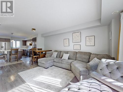 213 - 250 Sunny Meadow Boulevard, Brampton (Sandringham-Wellington), ON - Indoor Photo Showing Living Room