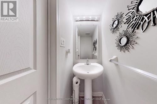 213 - 250 Sunny Meadow Boulevard, Brampton (Sandringham-Wellington), ON - Indoor Photo Showing Bathroom