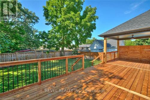 3747 Dominion Road, Fort Erie, ON - Outdoor With Deck Patio Veranda