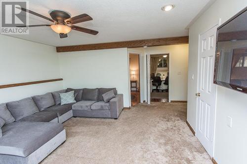 11 Golf Range Cres, Sault Ste. Marie, ON - Indoor Photo Showing Living Room