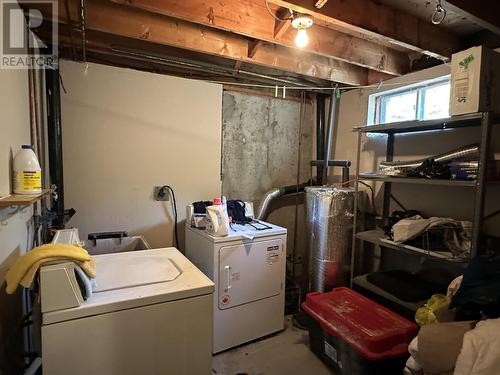 7 Bailey Ln, Elliot Lake, ON - Indoor Photo Showing Laundry Room