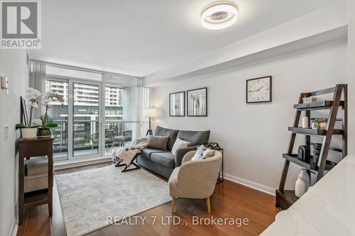 708 - 4968 Yonge Street, Toronto (Lansing-Westgate), ON - Indoor Photo Showing Living Room