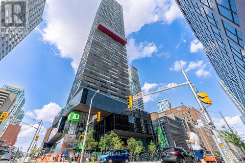 2106 - 8 Eglinton Avenue E, Toronto (Mount Pleasant West), ON - Outdoor With Facade