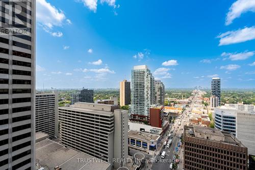 2106 - 8 Eglinton Avenue E, Toronto (Mount Pleasant West), ON - Outdoor With View