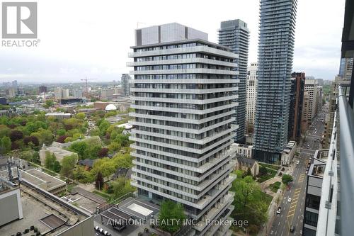 3011 - 955 Bay Street, Toronto (Bay Street Corridor), ON - Outdoor With Facade