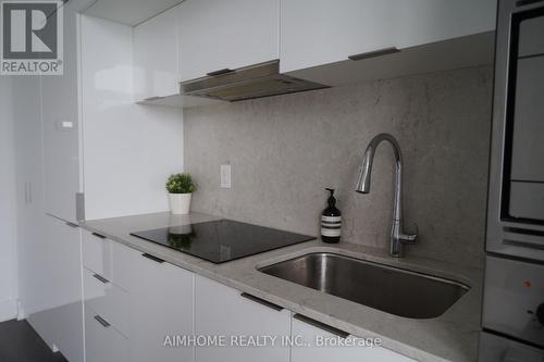 3011 - 955 Bay Street, Toronto (Bay Street Corridor), ON - Indoor Photo Showing Kitchen