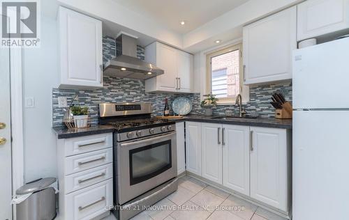 29 Hillary Avenue, Toronto (Keelesdale-Eglinton West), ON - Indoor Photo Showing Kitchen With Upgraded Kitchen