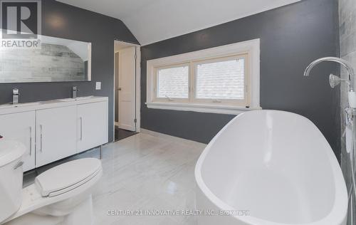 29 Hillary Avenue, Toronto (Keelesdale-Eglinton West), ON - Indoor Photo Showing Bathroom