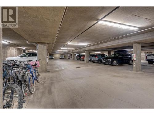 901 2Nd Avenue Unit# 302A, Fernie, BC - Indoor Photo Showing Garage