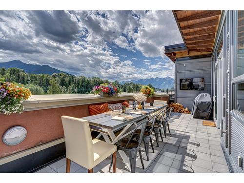 302A - 901 2Nd Avenue, Fernie, BC - Outdoor With Deck Patio Veranda With Exterior