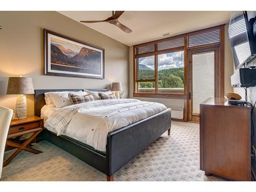 302A - 901 2Nd Avenue, Fernie, BC - Indoor Photo Showing Bedroom