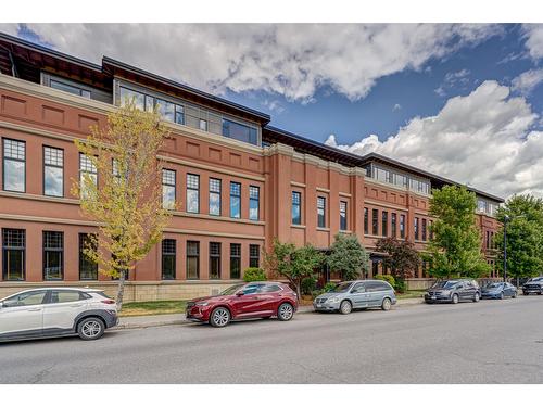 302A - 901 2Nd Avenue, Fernie, BC - Outdoor With Facade