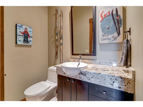 302A - 901 2Nd Avenue, Fernie, BC - Indoor Photo Showing Bathroom