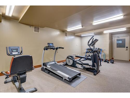 302A - 901 2Nd Avenue, Fernie, BC - Indoor Photo Showing Gym Room