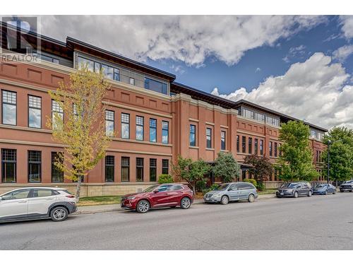 901 2Nd Avenue Unit# 302A, Fernie, BC - Outdoor With Facade