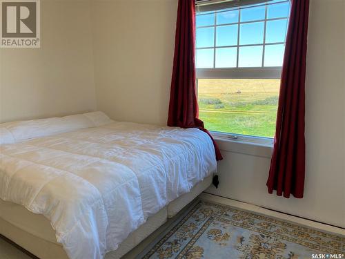 Clary Acreage, Happyland Rm No. 231, SK - Indoor Photo Showing Bedroom