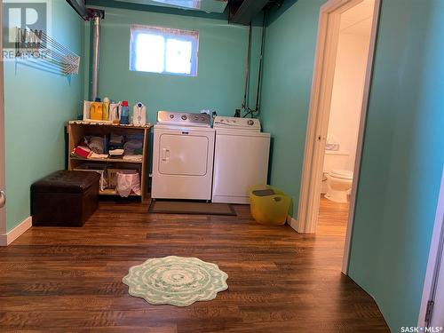 Clary Acreage, Happyland Rm No. 231, SK - Indoor Photo Showing Laundry Room