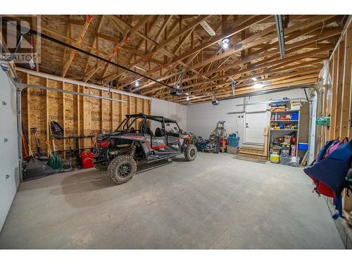 9833 Osprey Landing Drive, Wardner, BC - Indoor Photo Showing Garage