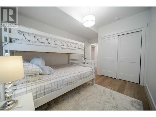 9833 Osprey Landing Drive, Wardner, BC - Indoor Photo Showing Bedroom