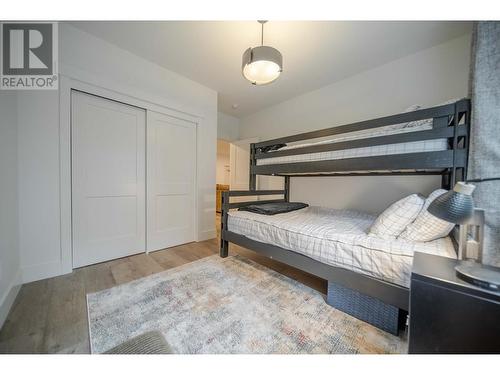 9833 Osprey Landing Drive, Wardner, BC - Indoor Photo Showing Bedroom