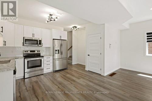 59 Ledgerock Court, Quinte West, ON - Indoor Photo Showing Kitchen