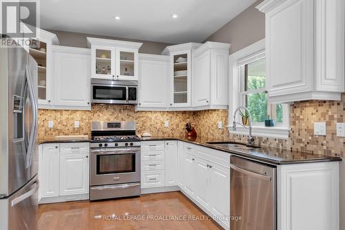 75 Sycamore Drive, Belleville, ON - Indoor Photo Showing Kitchen With Upgraded Kitchen