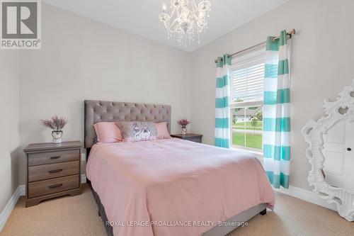 75 Sycamore Drive, Belleville, ON - Indoor Photo Showing Bedroom