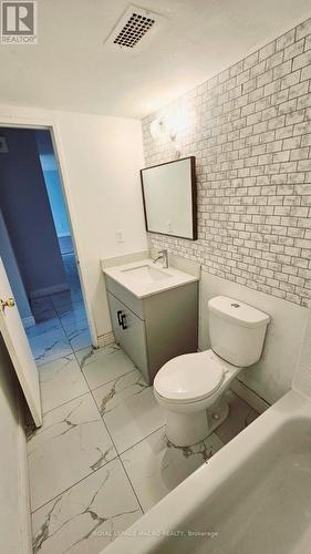 1609 - 340 Dixon Road, Toronto (Kingsview Village-The Westway), ON - Indoor Photo Showing Bathroom