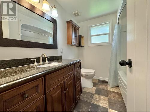 1110 N Twelfth Avenue, Williams Lake, BC - Indoor Photo Showing Bathroom