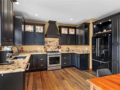 7-1261 Noel Ave, Comox, BC - Indoor Photo Showing Kitchen With Upgraded Kitchen