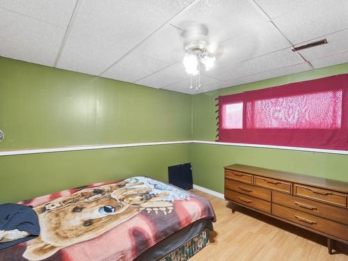 1611 Spartan Place, Kamloops, BC - Indoor Photo Showing Bedroom