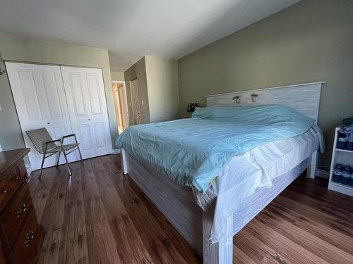 1661 Bann Street, Merritt, BC - Indoor Photo Showing Bedroom