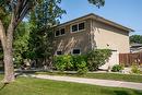 907 Queenston Bay, Winnipeg, MB 