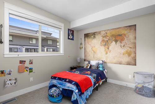 50-3359 Cougar Road, West Kelowna, BC - Indoor Photo Showing Bedroom